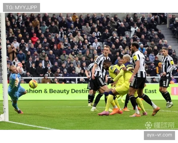 罗梅罗表现强势，稳固主力位置助力热刺后防