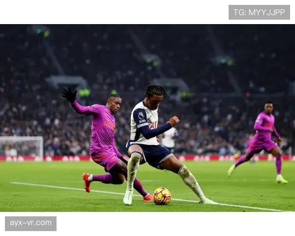 英超关键战:诺丁汉森林迎战热刺,欧战资格争夺白热化 英超关键战:诺丁汉森林迎战热刺,欧战资格争夺白热化